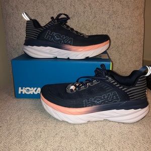 Hoka Bondi 6 women’s size 8
